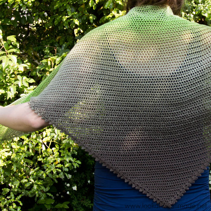 Scheepjes-Whirl-My-Story-Shawl-Close-up-13-1