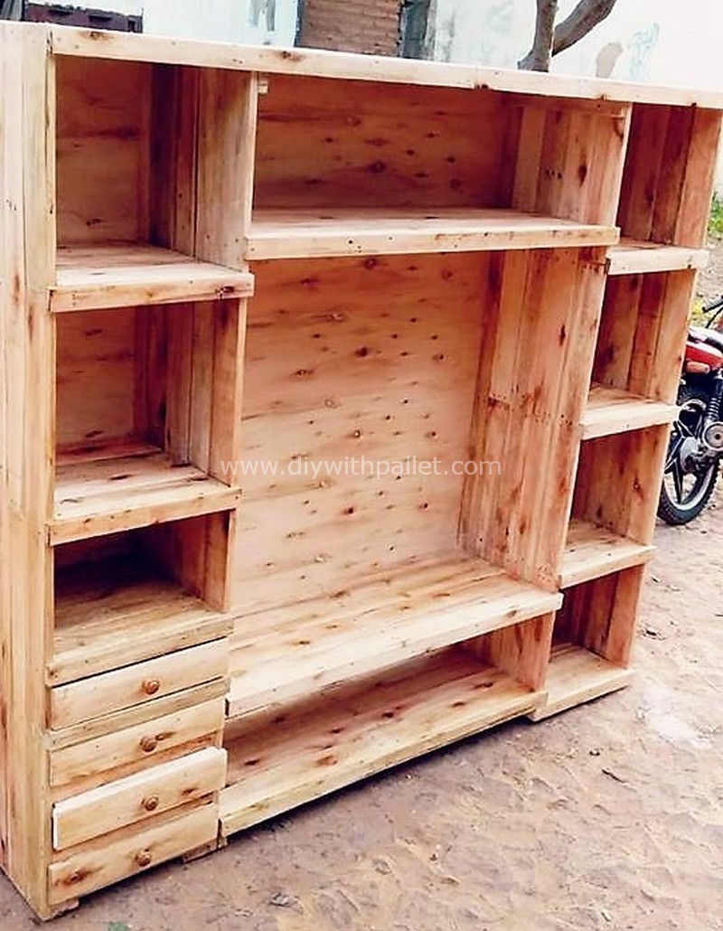 pallet-media-console