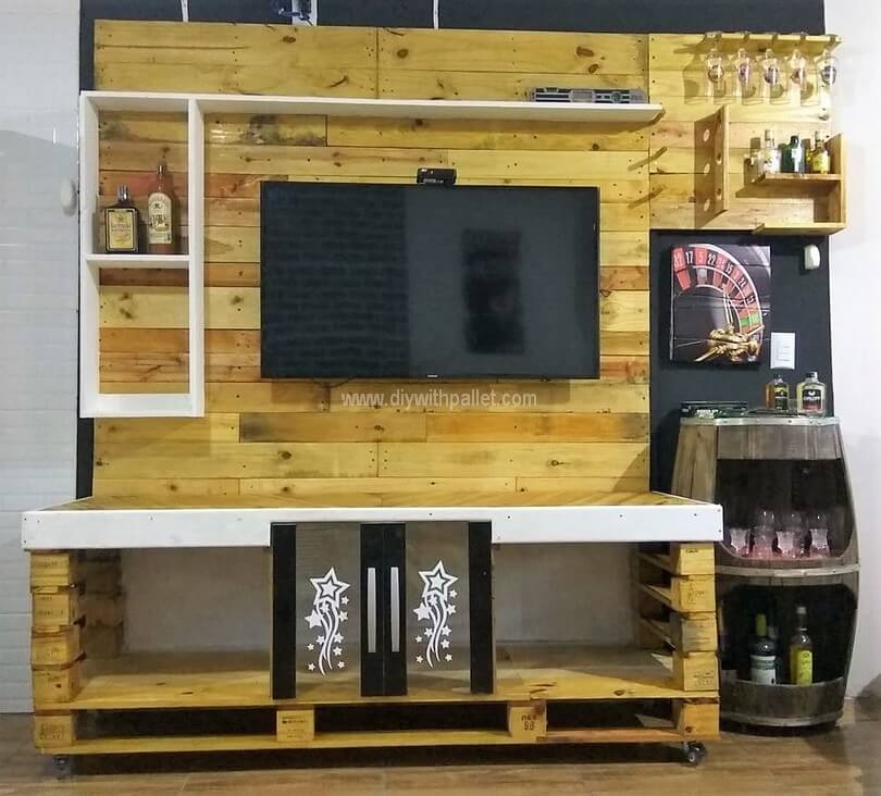 recycled-pallets-media-console