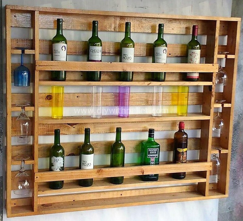 wood-pallet-wall-bar