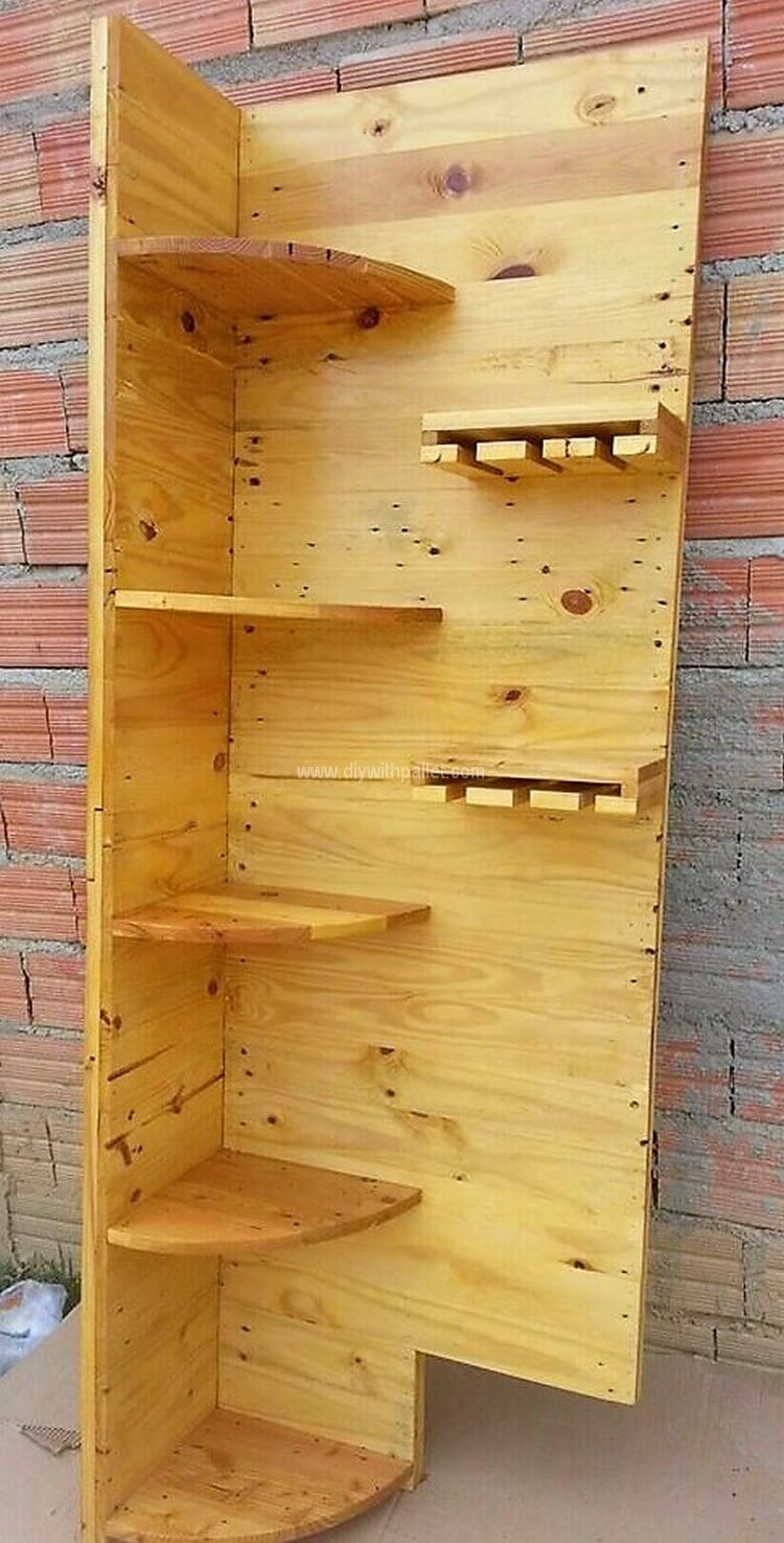 pallet-corner-shelving