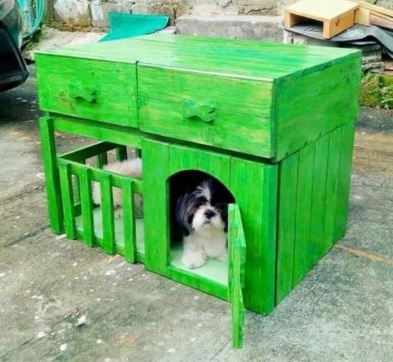 Wooden Pallet Dog House HOW TO MAKE DIY
