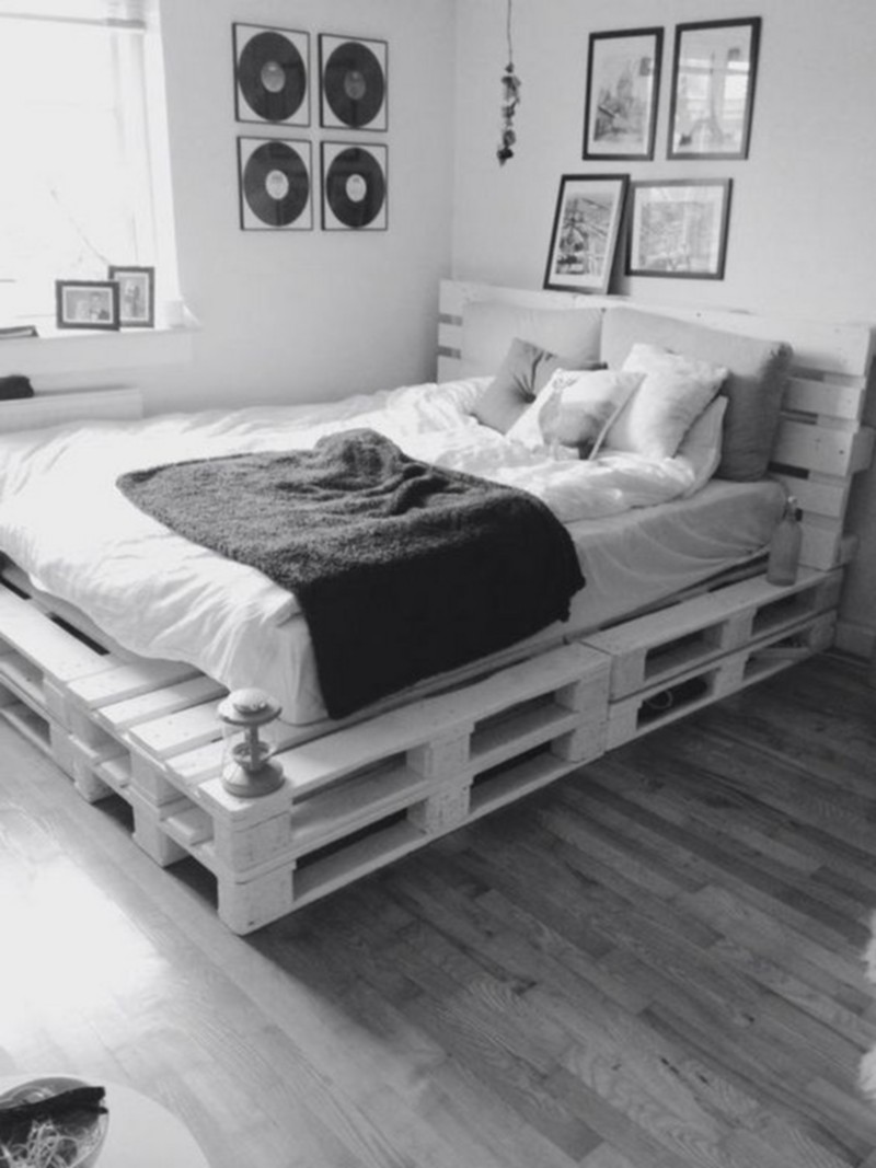 pallet wood beds (26)