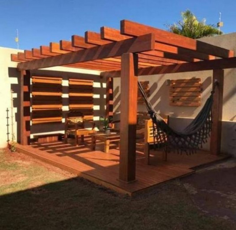 pergola with roof