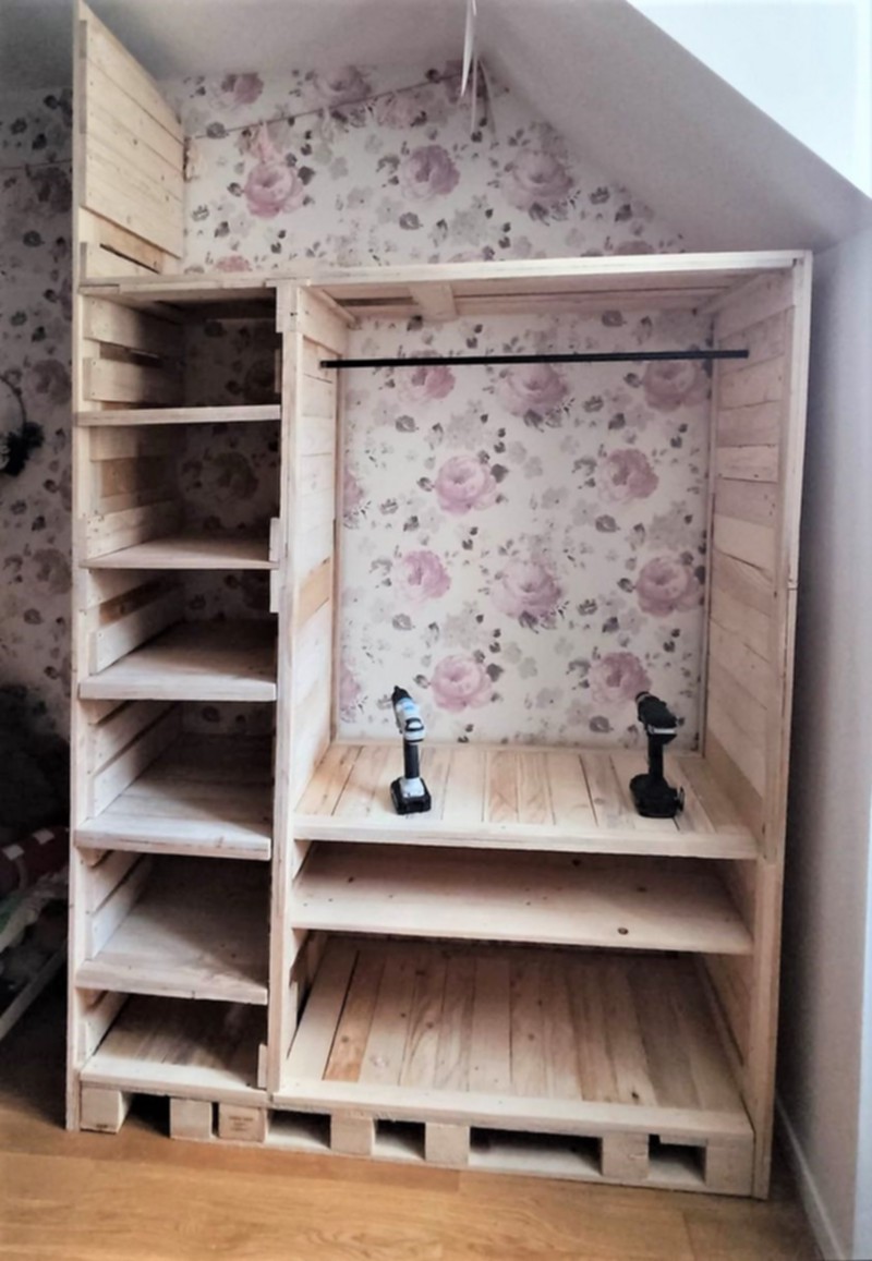 wood pallet Closet (18)