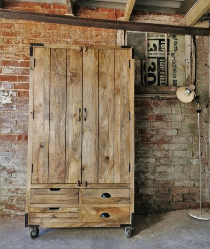 wood pallet Closet (25)