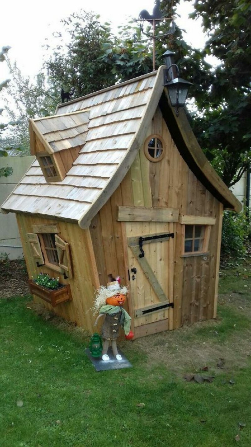 wooden pallet cabin (13)