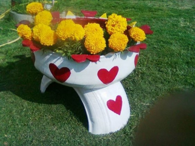 tire planter ideas (15)