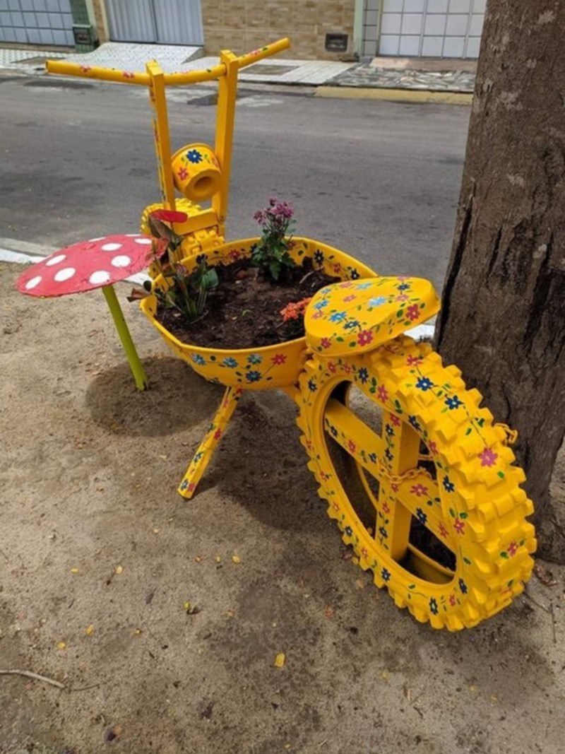 tire planter ideas (5)