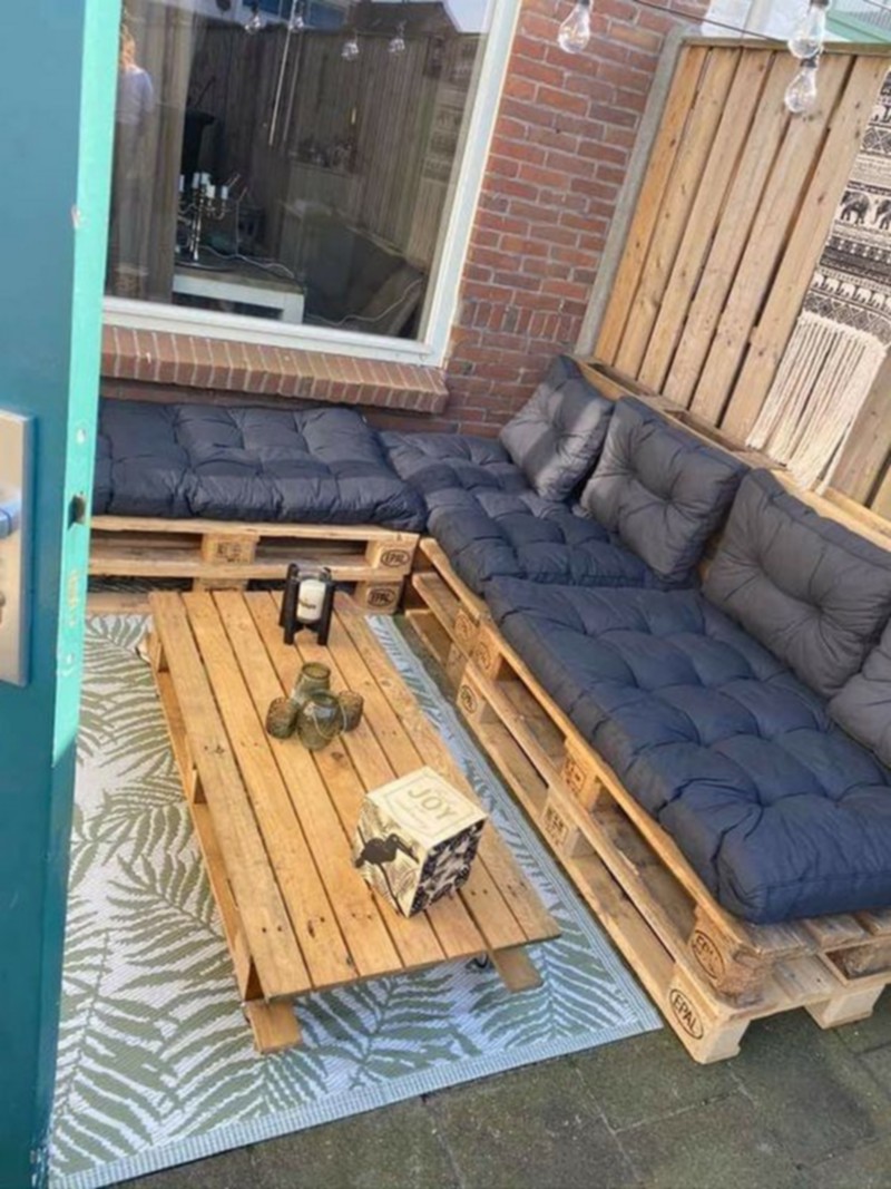 Amazing Wooden Pallet Sofa Set (10)