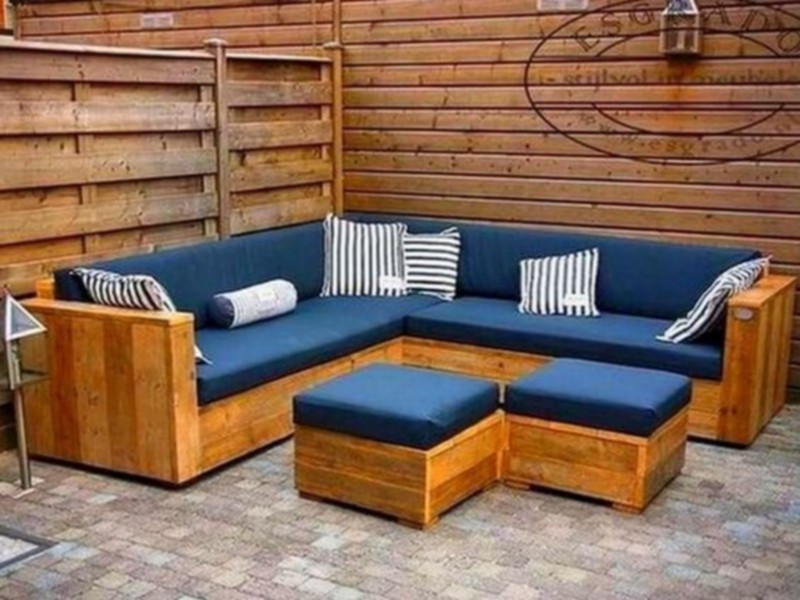 Amazing Wooden Pallet Sofa Set (4)