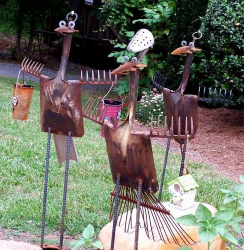 Creative Scrap Metal Sculptures (2)