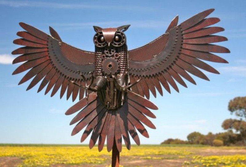 Creative Scrap Metal Sculptures (67)