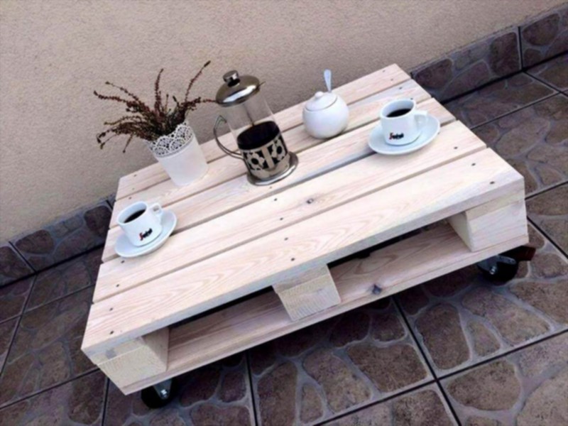 Pallet Coffee Table (15)