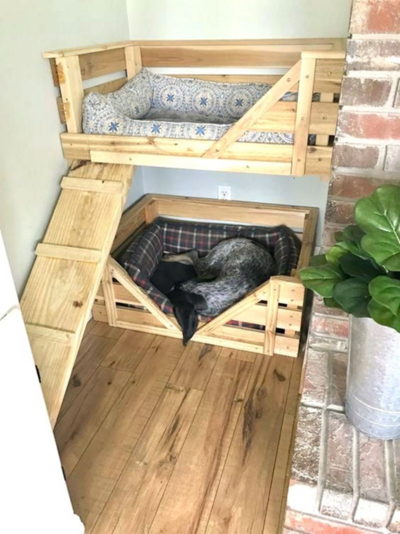 Wood Pallet Dog Beds (13)