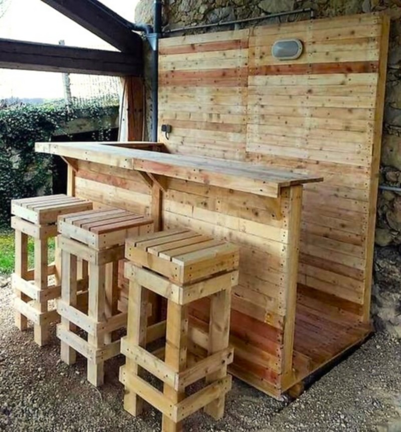 wooden pallet bar (21)