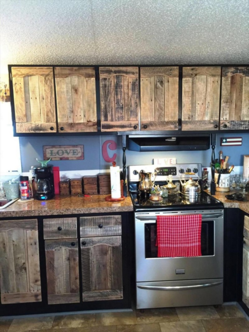 wooden pallet kitchen (27)