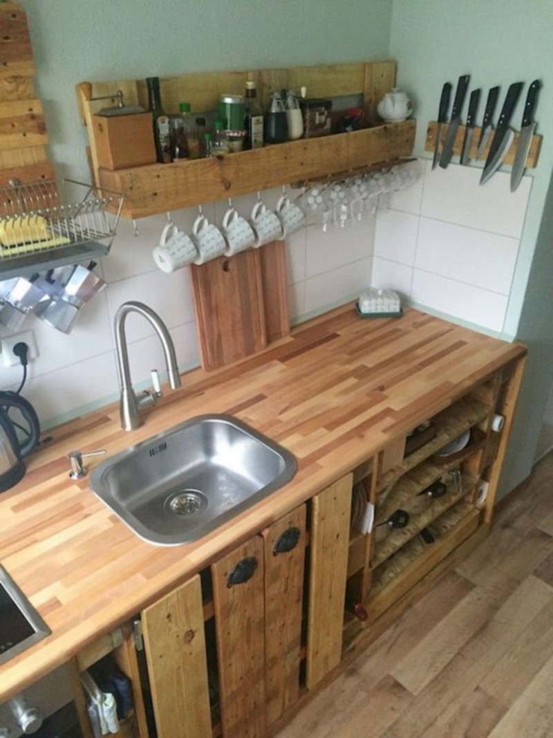 wooden pallet kitchen (5)