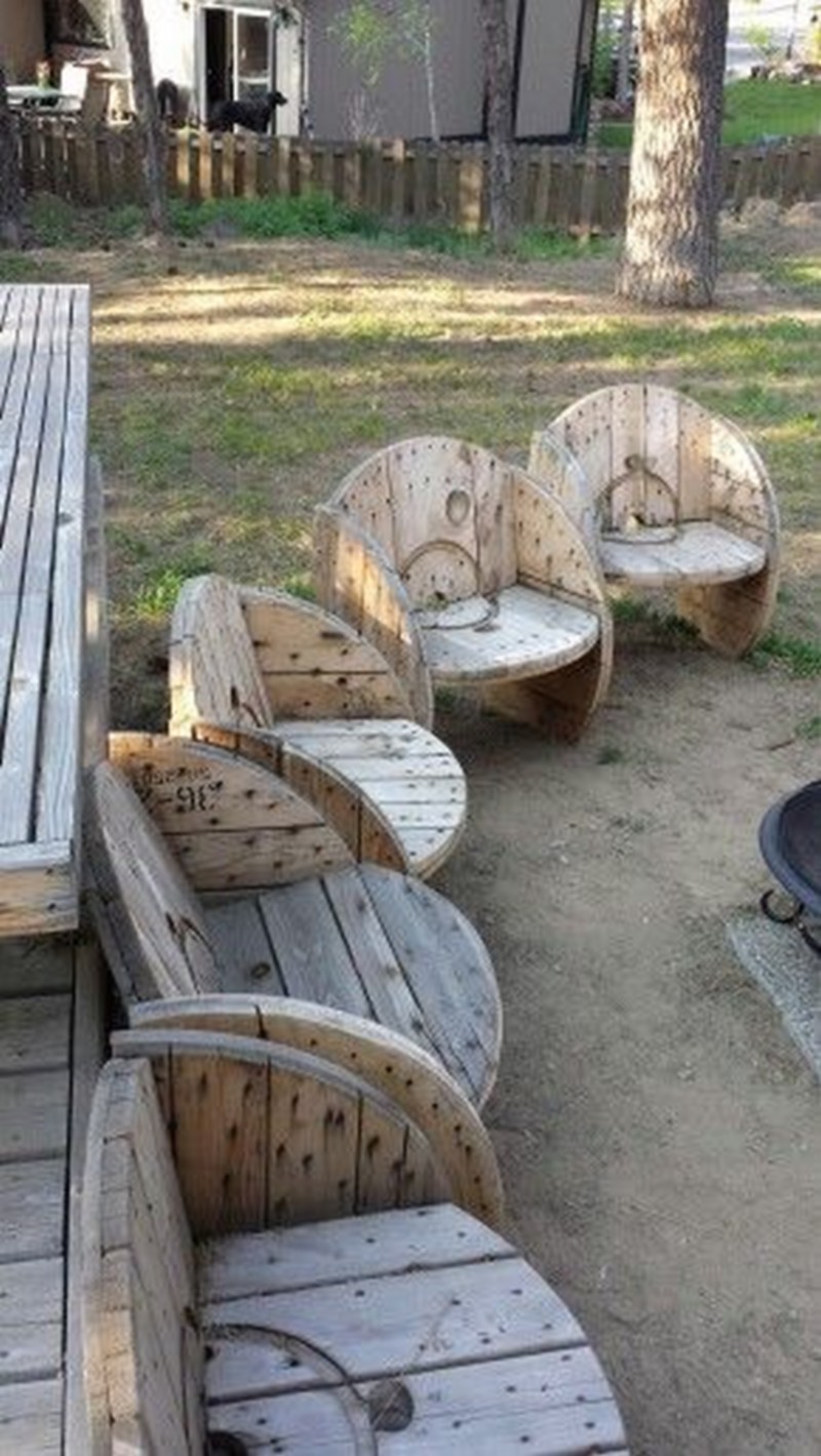 40 Cheap & Easy Pallet Projects Ideas (56)