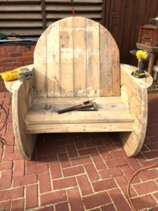 DIY Rustic Cable Spool and Pallet Wood Chairs - HOW TO MAKE – DIY