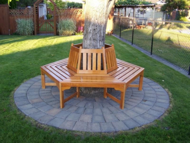 Pallet Tree Bench (1)