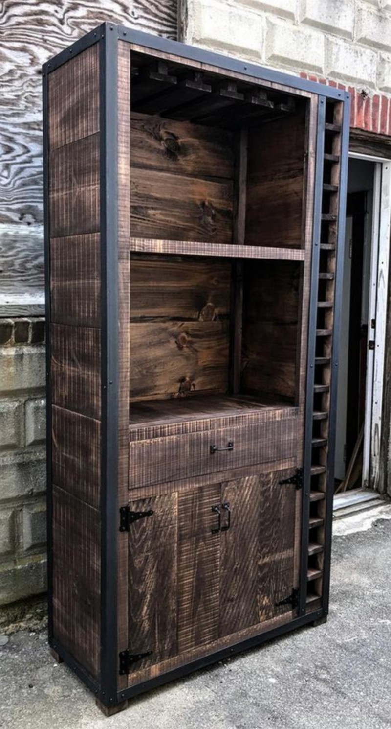 Pallet Wardrobe Closet (22)