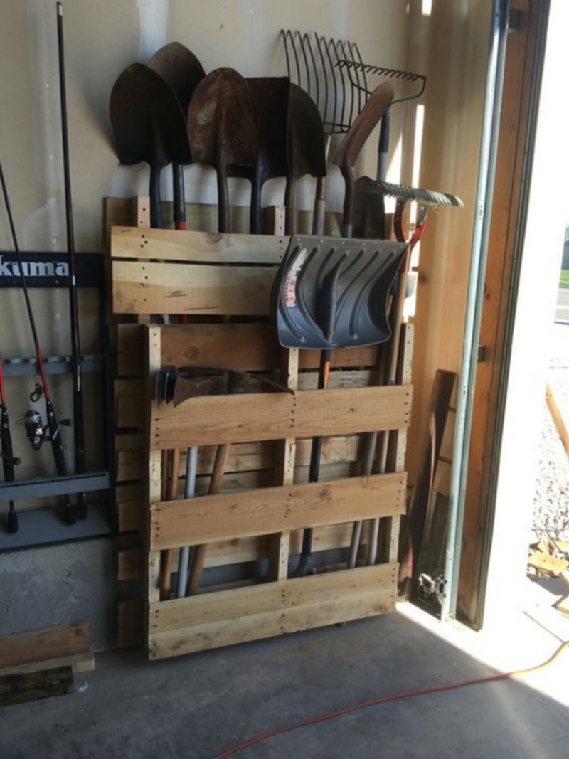 Pallet tools storage rack (17)