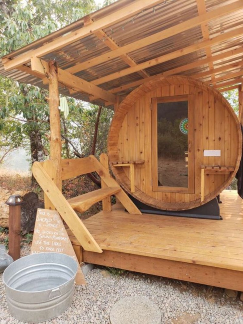 Wood Cedar Barrel Sauna With Cabin (14)