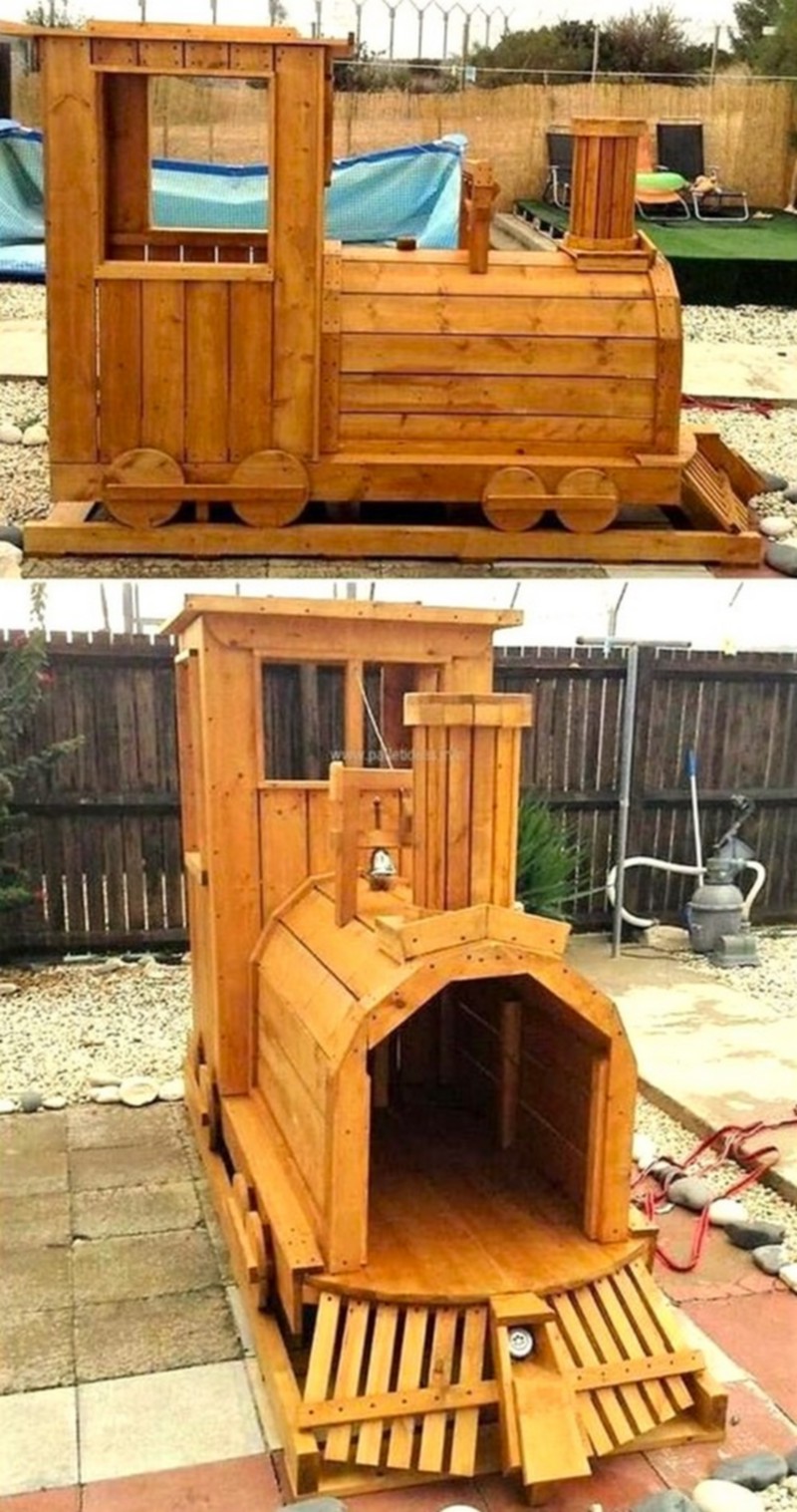 Wood Pallet Train (14)