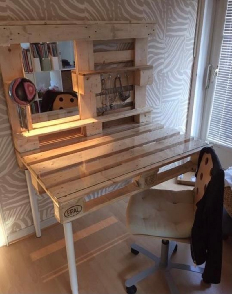 wooden pallet vanity makeup (21)