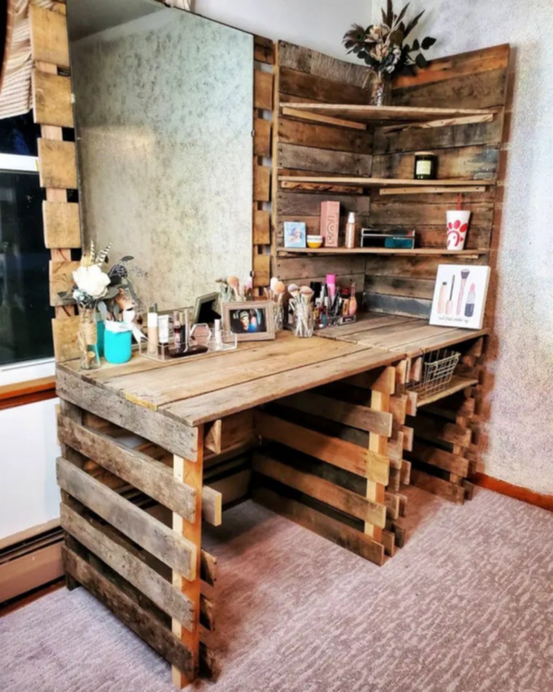 wooden pallet vanity makeup (6)