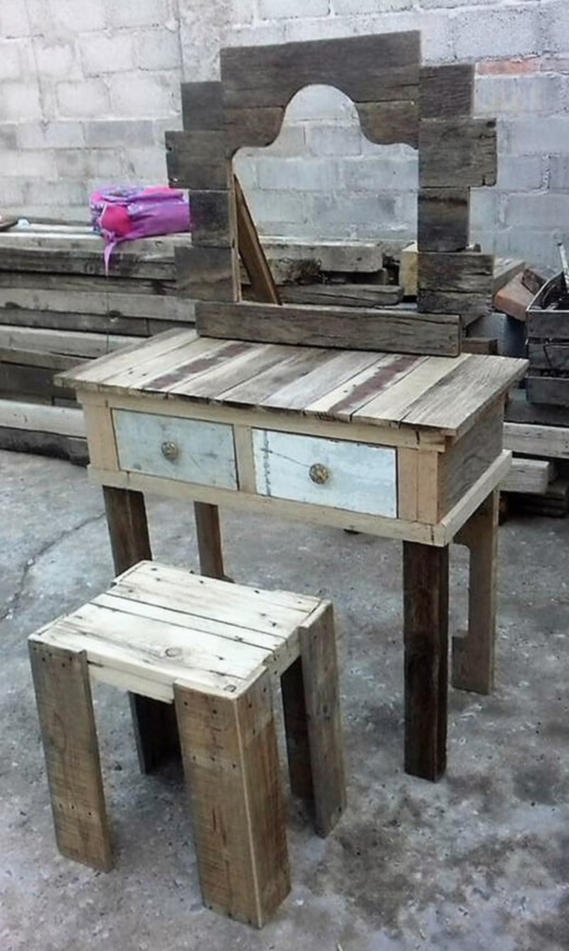 wooden pallet vanity makeup (8)