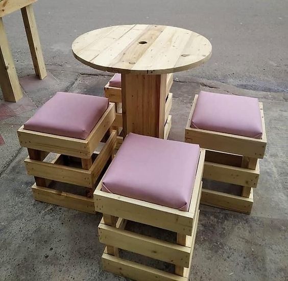 Unique And Easy To Make Shipping Pallet Projects (18)