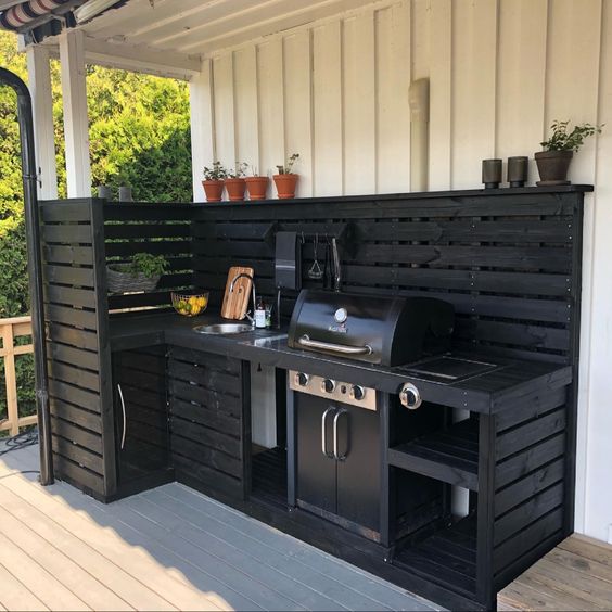 Beautiful Outdoor wood pallet Kitchen Ideas (9)